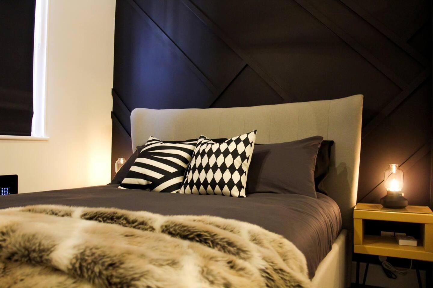 Studio-Sleeps 4-10 Min H Potter-17 Min London واتفورد المظهر الخارجي الصورة